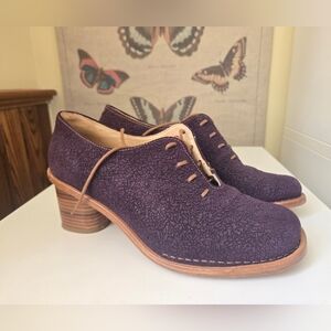 Neosens Heeled Oxfords